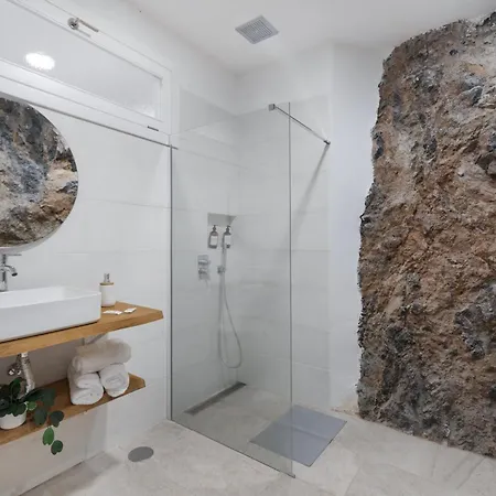 Luxury La Cueva Del Guanche Hétvégi ház