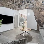 Luxury La Cueva Del Guanche * Адехе