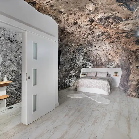 Kır Evi Luxury La Cueva Del Guanche