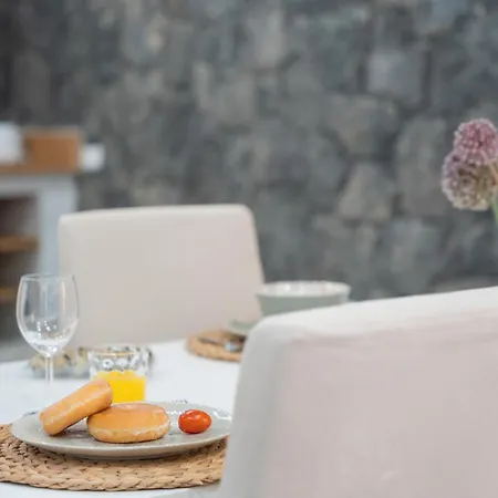 Kır Evi Luxury La Cueva Del Guanche Costa Adeje
