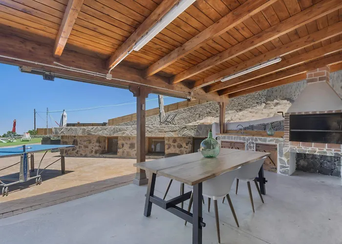 Luxury La Cueva Del Guanche Casa rural *