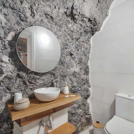 Luxury La Cueva Del Guanche Літній будинок